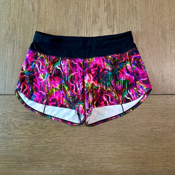 lululemon athletica Pants - Lululemon Shorts Size 8 Black and Pink Print
